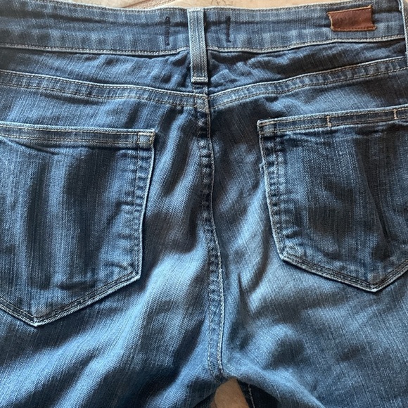 PAIGE womenโs denim jeans Kylie Crop size 26 medium wash casual school beach - Picture 8 of 9